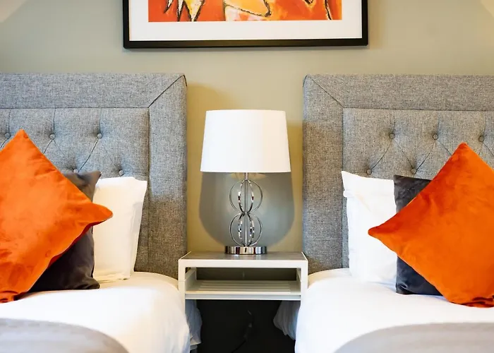 Inspiration By Olauda Sa - 3 Bed House With Free Parking